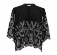 Continue Isa Embrodery Blouse Black Ground With White